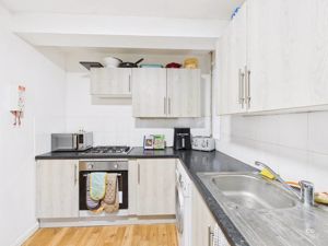 KITCHEN- click for photo gallery